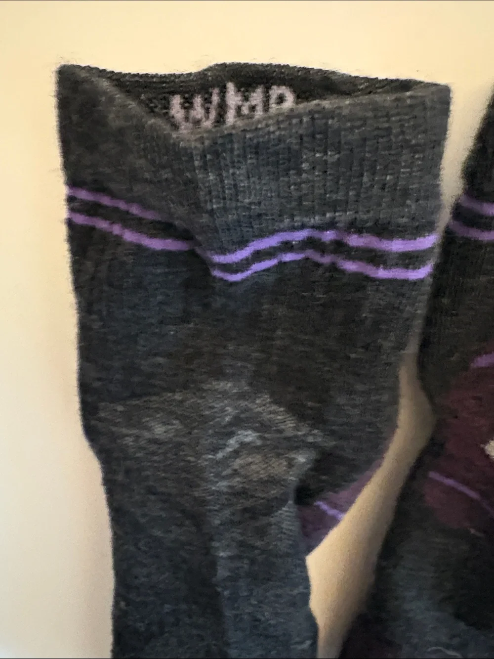 Smartwool Woman’s Hike Ankle Socks with Targeted Cushion. Charcoal size medium.
